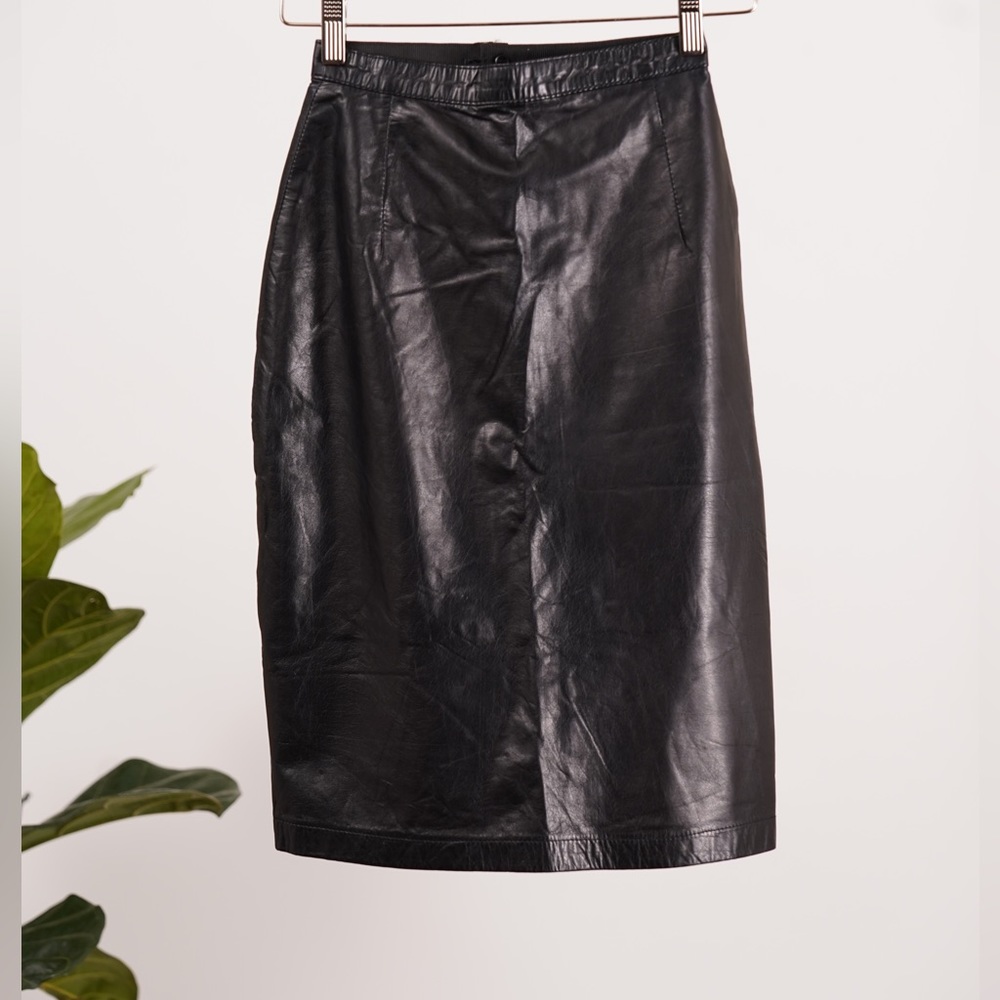 vtg Leather pencil skirt, sizes xs, woman leather skirt for fall and winter.